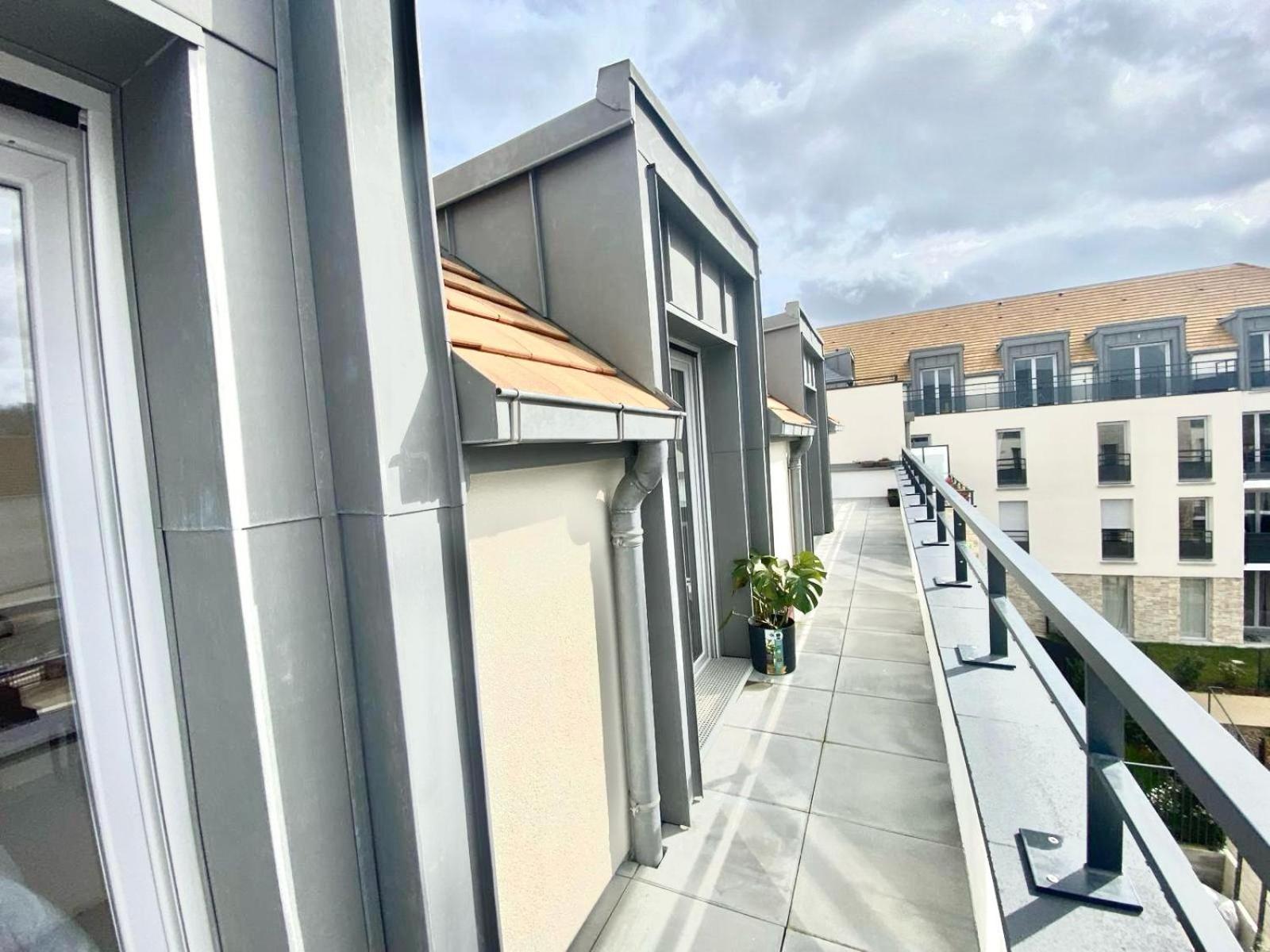 Le Petit Roof Top Villebon-sur-Yvette Exterior photo