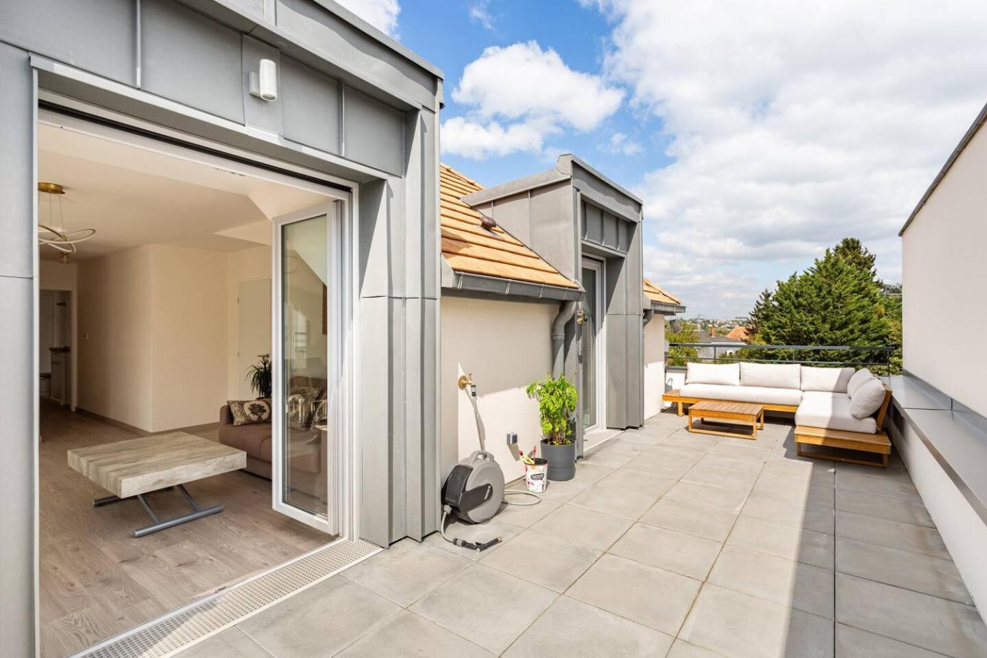 Le Petit Roof Top Villebon-sur-Yvette Exterior photo